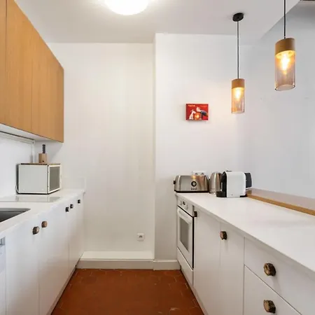 Apartment Parisian With Terrace In Saint Michel-notre Dame Paris